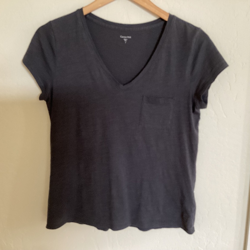 Garnet Hill Weekender V-neck Short Sleeve T-shirt